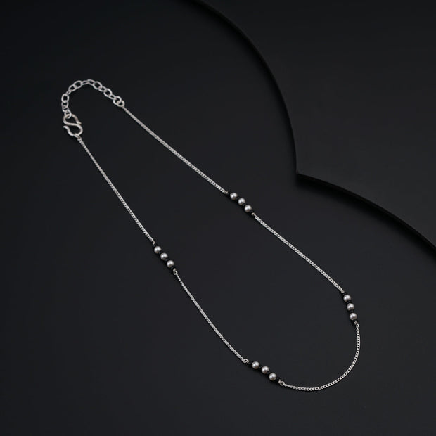 Mangalsutra en Argentfait main avec Perles et Spinelles Noirs pour une élégance intemporelle
