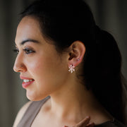 Eleganter Prajakta-Essanat für stilvolle Akzente